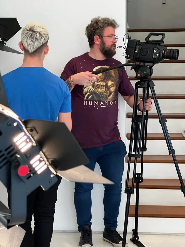 Armado del set con la cámara sobre trípode